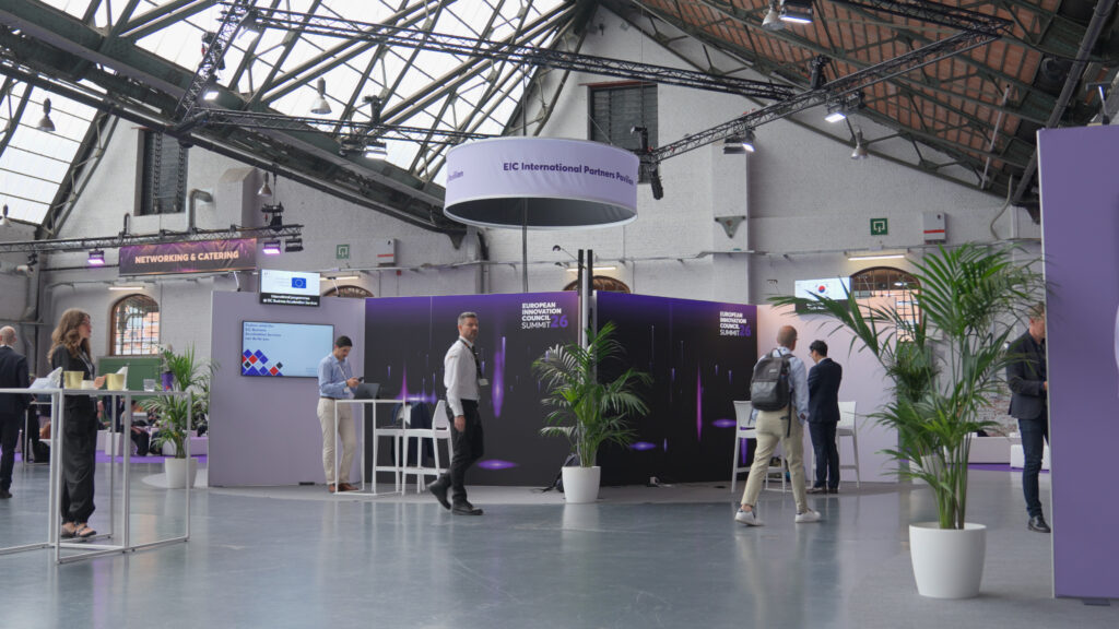 EIC Summit 26 — pavilions on the summit floor
