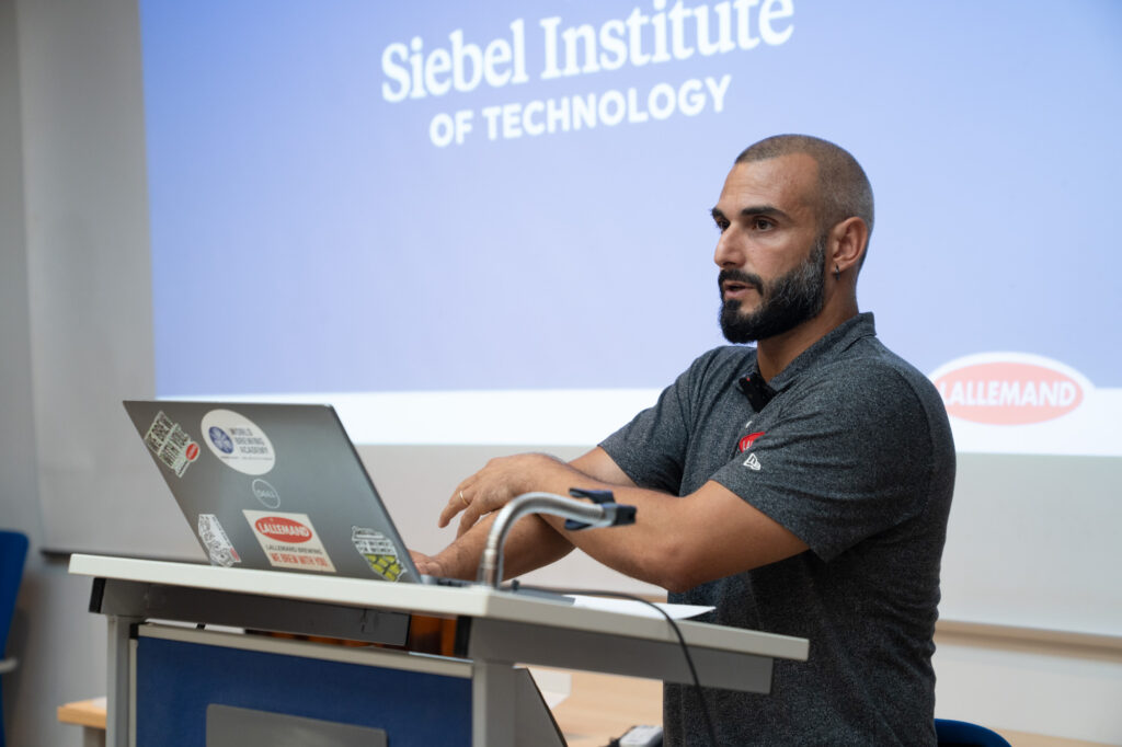 Gianmaria Ricciardi of Lallemand Brewing presenting at Beericeira 2026